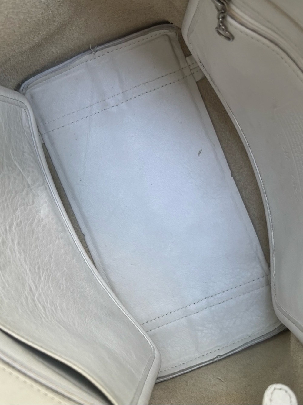 1996 Coach SoHo Waverly Bag in White and Silver - Picture 4 of 15